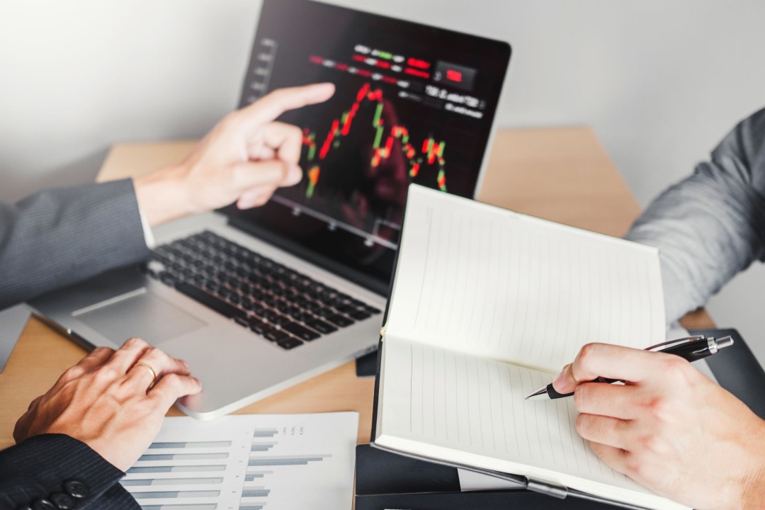 prop trading vs sales and trading